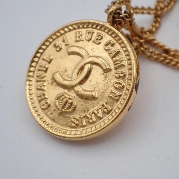 CHANEL CC Logo Matelasse Bag Shape Drop Earrings Clip-On 26 Gold Vintage - Picture 9 of 13